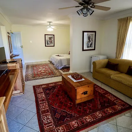 Altes Landhaus Country Lodge Oudtshoorn Exterior photo