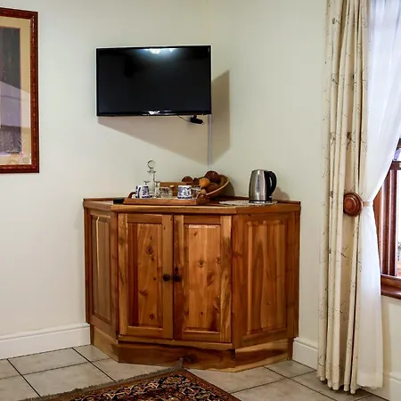 Altes Landhaus Country Lodge Oudtshoorn Exterior photo