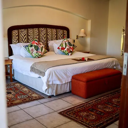 Altes Landhaus Country Lodge Oudtshoorn Exterior photo