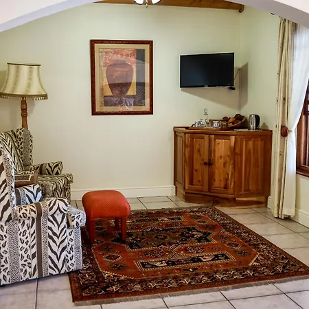 Altes Landhaus Country Lodge Oudtshoorn Exterior photo