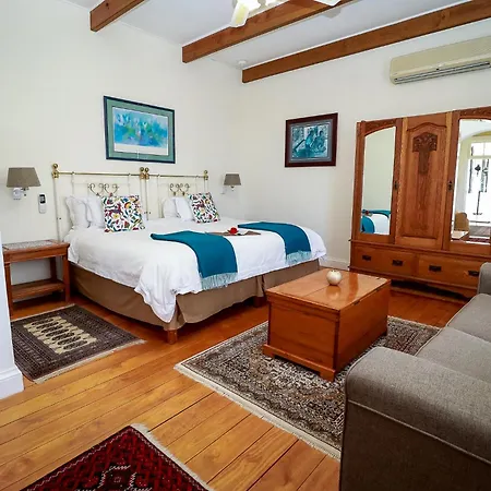 Altes Landhaus Country Lodge Oudtshoorn Exterior photo